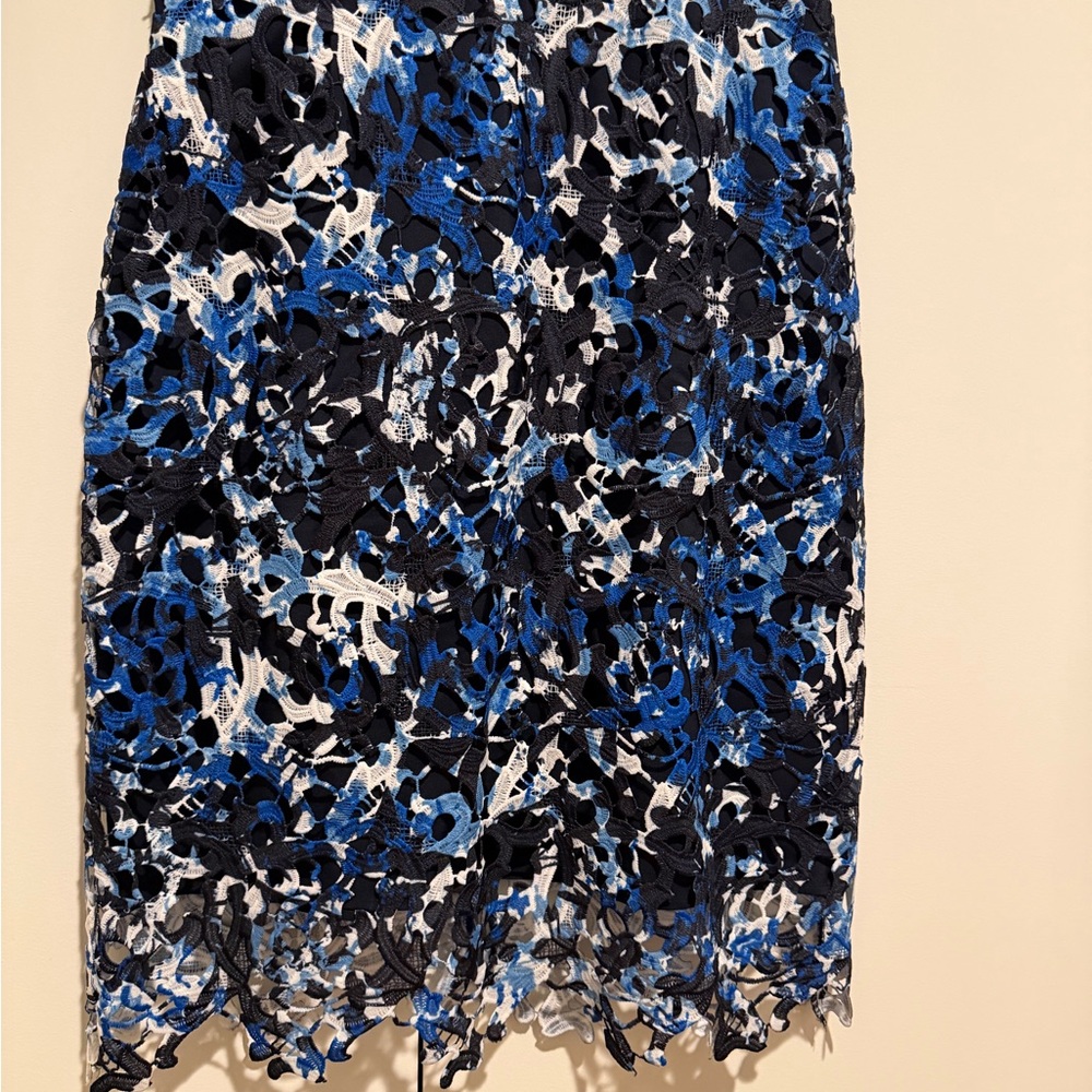 T Tahari Blue and Black Lace Pencil Skirt size 8